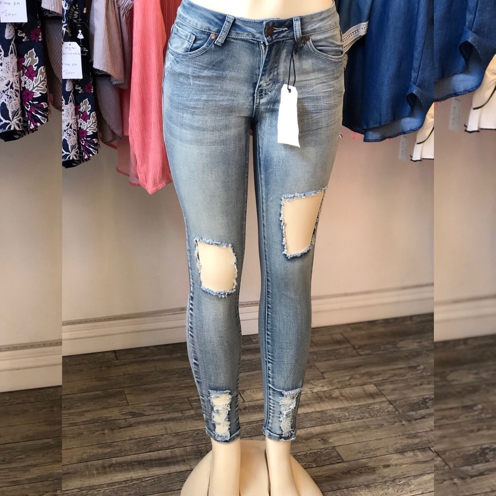📣New ✨Stella distressed skinny jeans